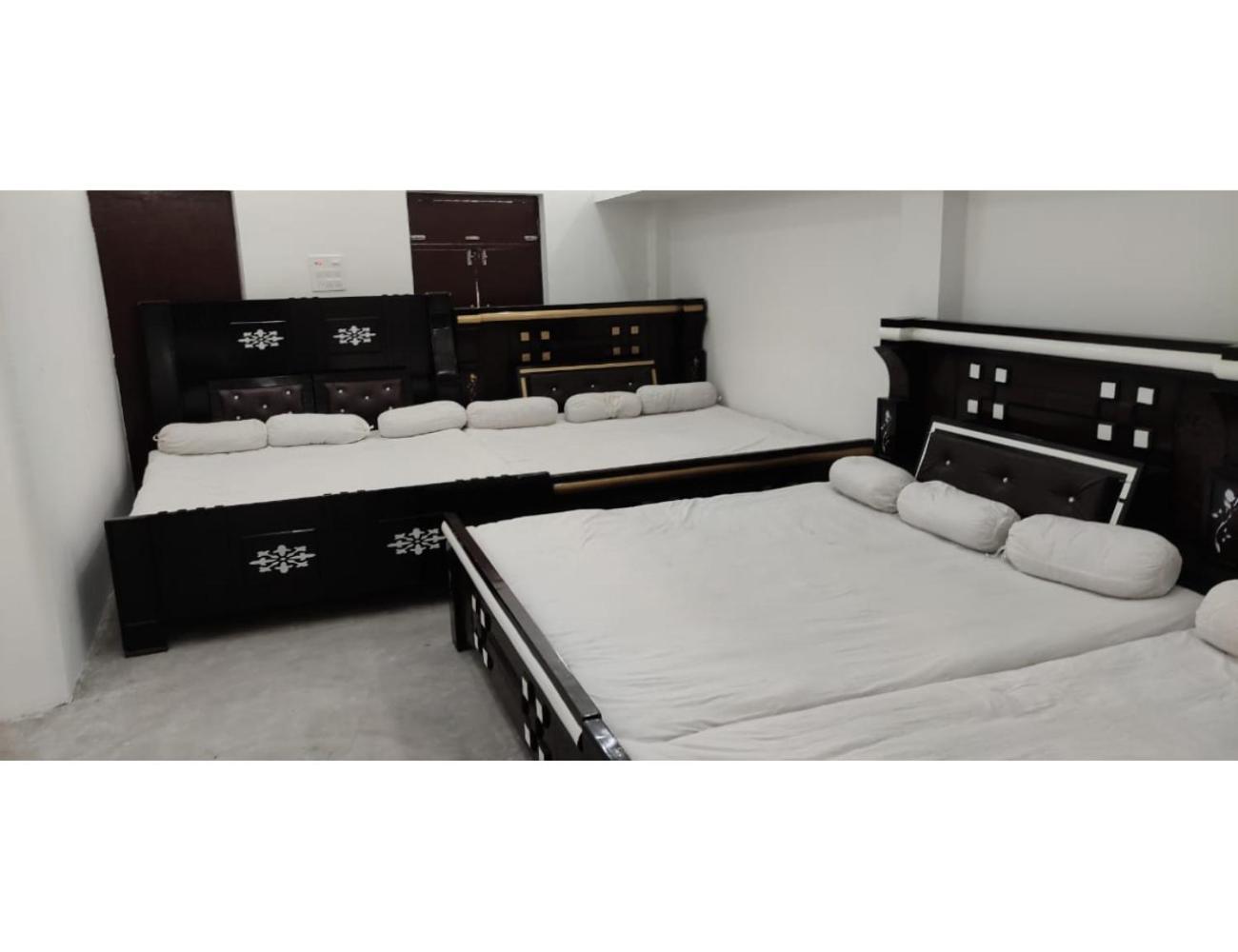 Homestay Shri Nivasa Inn, Kothi Godarpura